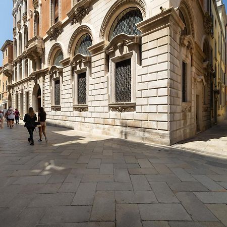 San Marco Canal View By Bricola Apartments Венеция Экстерьер фото