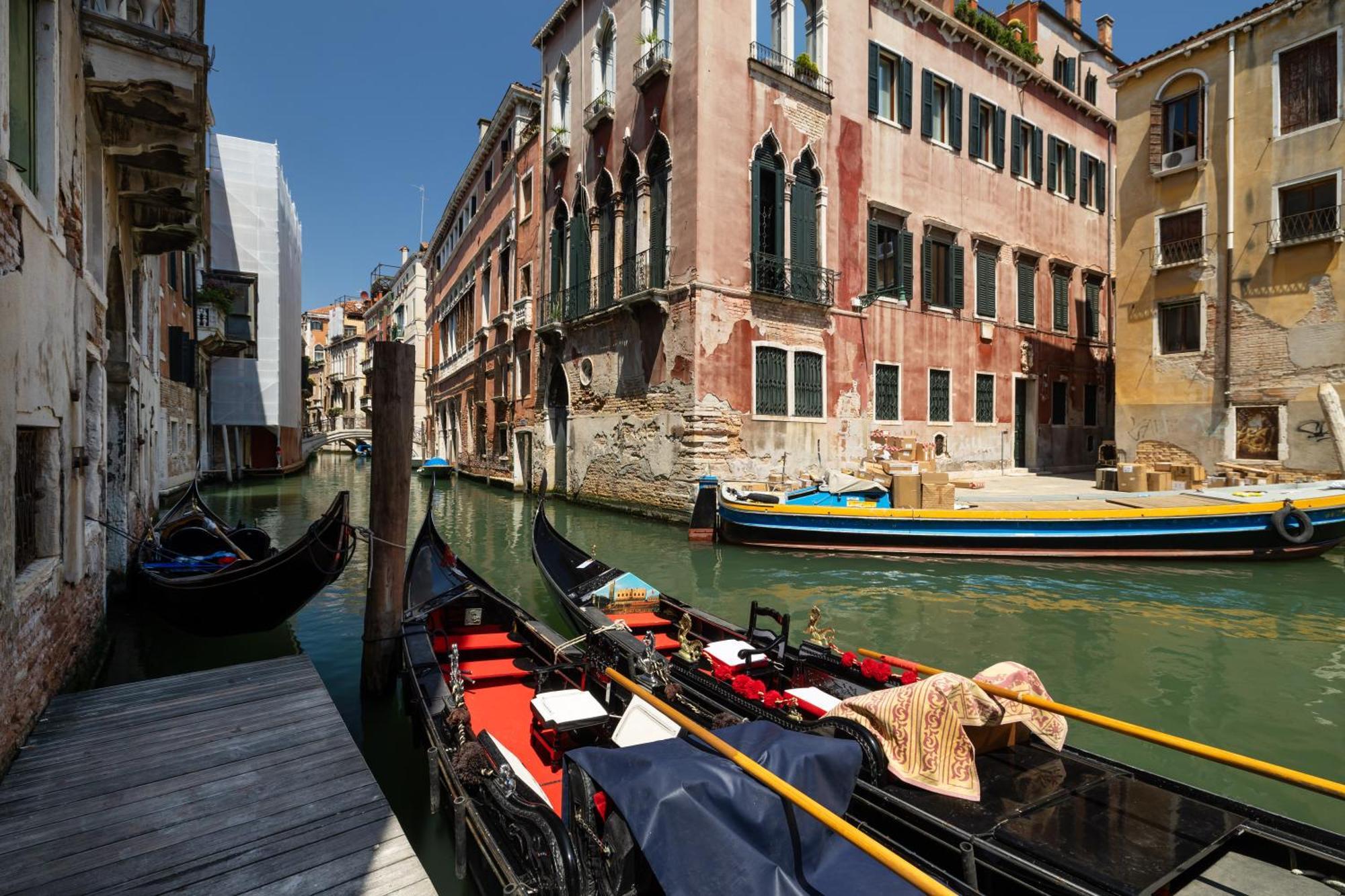 San Marco Canal View By Bricola Apartments Венеция Экстерьер фото